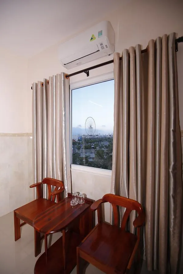 Lucky Star Hotel Da Nang 0*,  Vietnam