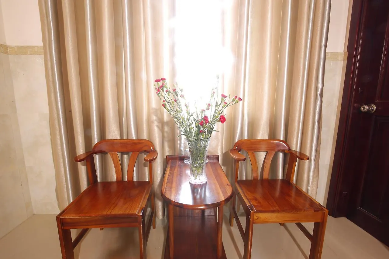 Lucky Star Hotel Da Nang 0*,  Vietnam
